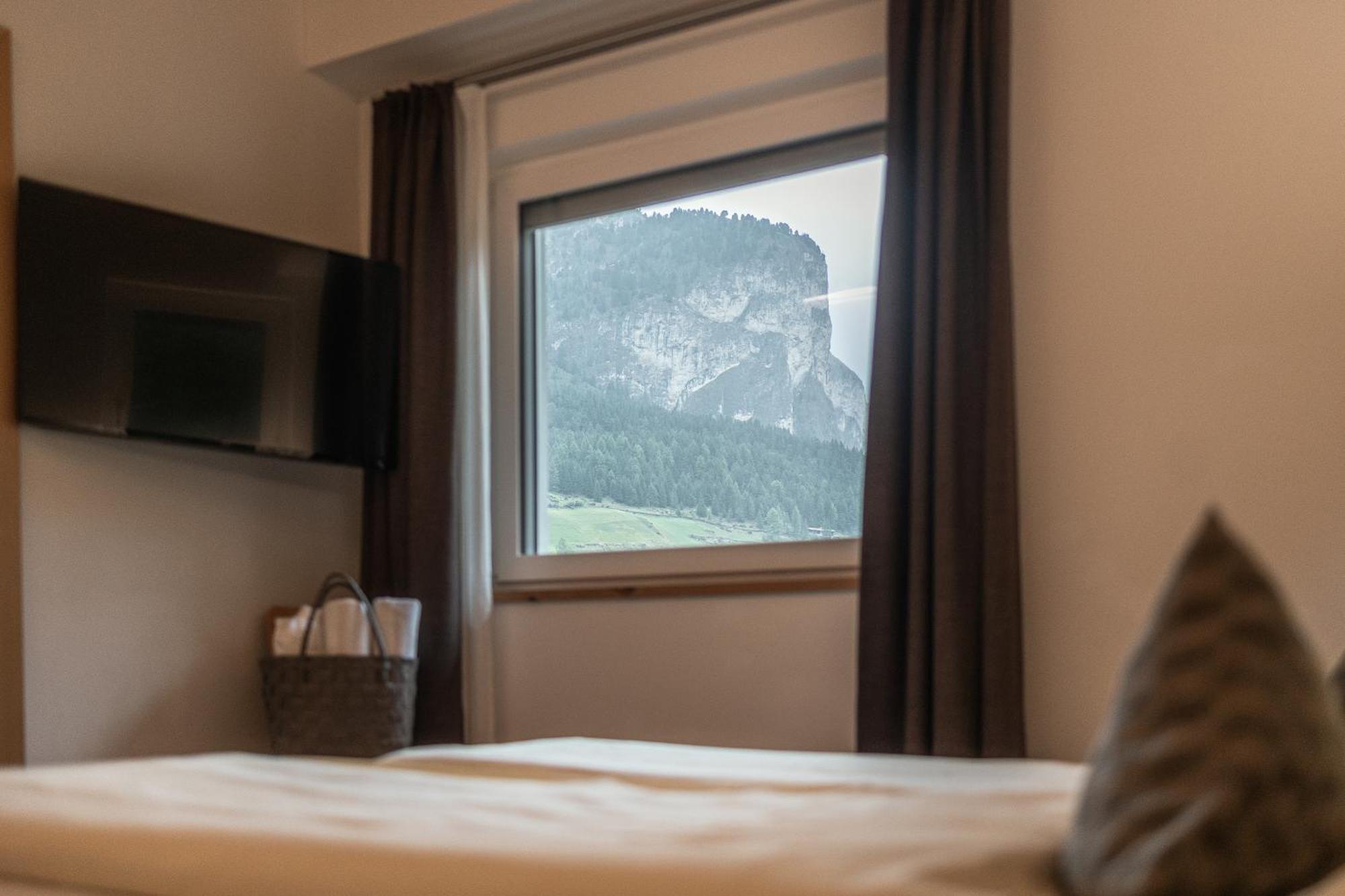 Hotel La Pineta Selva di Val Gardena Habitación foto