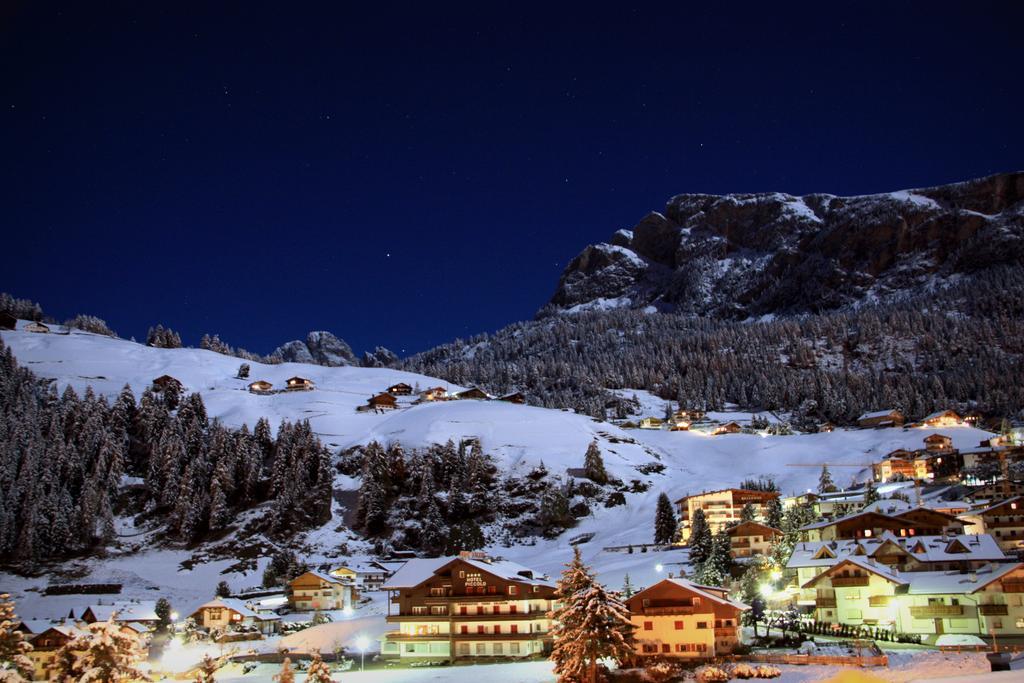 Hotel La Pineta Selva di Val Gardena Exterior foto